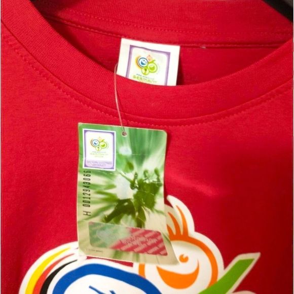 Rare Vintage 2006 Fifa World Cup T-Shirt printed in 2002 Men's size Small - Picture 4 of 7